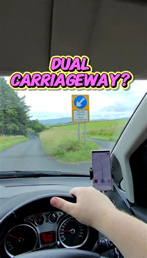 What is a dual carriageway, and how many lanes does a dual carriageway have? Jobber explains what a dual carriageway is, the number of lanes they can have and what the speed limits are on a dual carriageway! #dualcarriageway #driving #car #dashcam #carfb #carfacebook | BigJobber