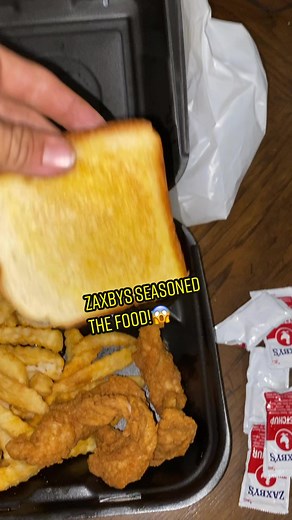 Zaxby's Review: Seasoned Tenders & Amazing Fries!