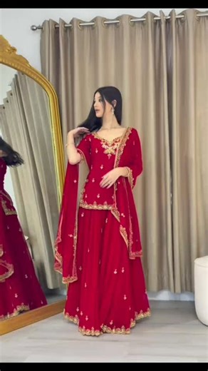 Beautiful red sharara Short shirt Duppata Golden work Looks elegant, attractive and make you bright. . . . ...#females #customise #okara #special #bridal #fancydress #your #uni #girlstrip #girlstrip #bright #weddingideas #designers #reddress #sahiwal #pakpatan #renalakhurd | Kaaaf Couture