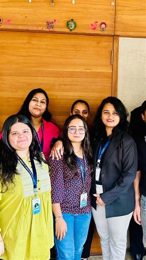 What started as a simple internship post became a powerful reminder of our purpose🤝 𝐘𝐨𝐮𝐧𝐠 𝐦𝐢𝐧𝐝𝐬 𝐰𝐚𝐥𝐤𝐞𝐝 𝐢𝐧 𝐰𝐢𝐭𝐡 𝐫𝐞𝐚𝐥 𝐚𝐬𝐩𝐢𝐫𝐚𝐭𝐢𝐨𝐧𝐬, 𝐪𝐮𝐞𝐬𝐭𝐢𝐨𝐧𝐬, 𝐚𝐧𝐝 𝐛𝐞𝐥𝐢𝐞𝐟 From 𝐀𝐡𝐦𝐞𝐝𝐚𝐛𝐚𝐝 𝐭𝐨 𝐈𝐧𝐝𝐨𝐫𝐞🏙️ the energy in the room spoke louder than numbers. This is 𝐦𝐨𝐫𝐞 𝐭𝐡𝐚𝐧 𝐡𝐢𝐫𝐢𝐧𝐠 𝐢𝐧𝐭𝐞𝐫𝐧𝐬. That trust defines our responsibility, today and always✨ #virtualheight #internshipprogram #FutureTalent #PurposeDriven #BuildingCareers #Indor