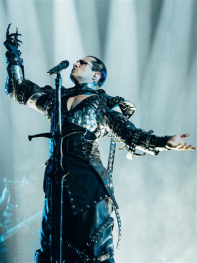 Serbia — LAVINA “Kraj Mene” Live at Wiener Stadthalle