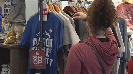 Shoppers brave the cold to help support 'Small Business Saturday'