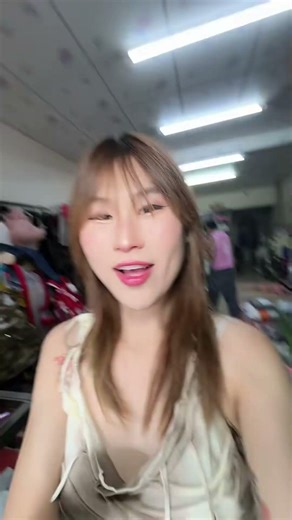 One เดือน ปี#รีน่าเป็นผู้หญิง