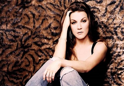 Gretchen Wilson Redneck Woman (Music Video and Lyrics)