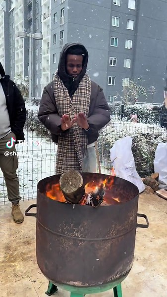 African Baraf: Helay' Salama Qarada