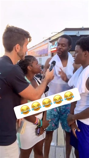 7.4K views | LOL Do you get this grammar joke?! 藍 | Dominic DiTanna Page | Facebook