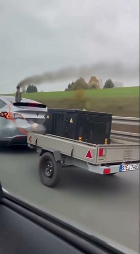Tesla fährt mit Dieselgenerator – was passiert hier?
