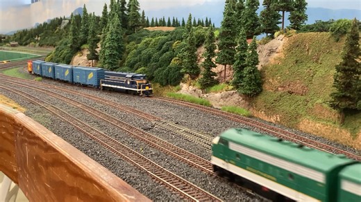A TAG local works the main as a SOU local eases by. | Coosa Valley Model Railroad Association