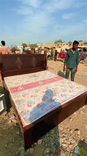 0317-2574475 - CHEAP PRICE USED WOODEN DOUBLE BED FOR SALE IN KARACHI #foryou #foryoupage #furniturebyraza #trending #bed