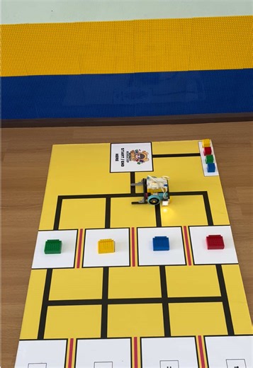 🟡🔵🔴🟢 🔴🟢🔵🟡 #brainstep #pybricks #coding #lego #robomission