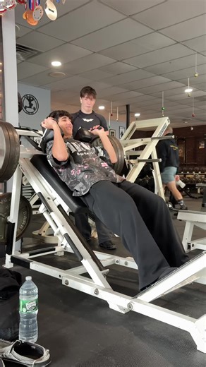 Slowly progressing gonna get stronger #bodybuilding #mentalhealthmatters #ifbb #fyp #bp