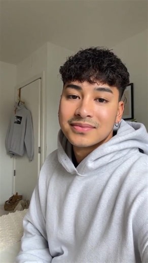 The Escape — Oversized Hoodie, Effortless Cool