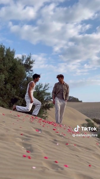 My heart skipped a beat 🥹 @ang3ll.garciaa #foryou #fyp #foryoupage #marriage #proposal #engagement #boyfriend #partner #couple #prank #comedy #funny #couplestiktok #weekend