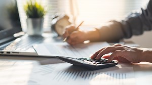 Temporary 'senior bonus' tax deduction offers savings for older Americans. Here's who qualifies