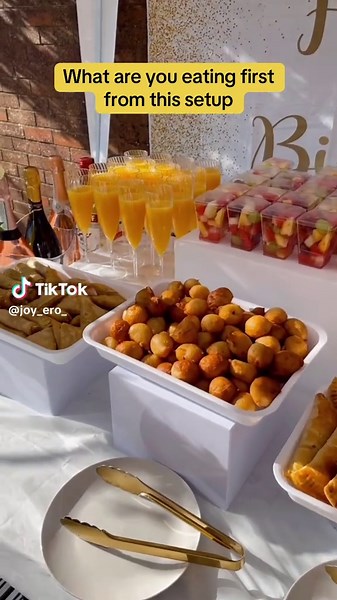 Canapé Setup Ideas for Summer Parties