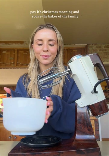 merry christmas cuties remember to relax & induldge today!! 🎄🍪🫶🏽✨ christmas cookies recipe: 170g softened butter 150g white sugar 55g brown sugar 1 large egg room temp vanilla 230g plain flour 1/2 tsp baking soda pinch of salt white chocolate chips christmas sprinkles obviously let chill for 1-2 hours before baking at 170 degrees for 9-12 mins, let cool and enjoy! #christmascookies #cookiesoftiktok #christmasmorning #christmasday #bakingrecipe