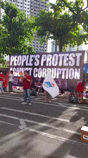 LIVE: Dabawenyos led by the Stop Corruption Alliance hold a protest rally at Freedom Park, Roxas Street today, in time of Bonifacio Day, and joining nationwide protests against corruption. | Davao Today