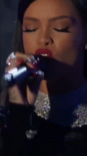 Rihanna - Unapologetic (Official Music Video)
