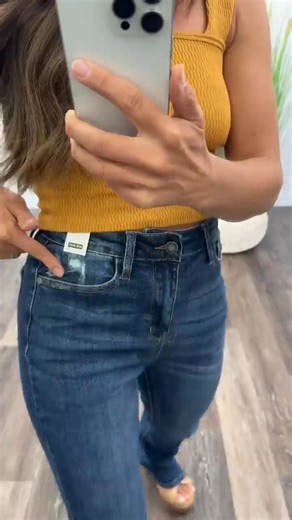 😍Fits all sizes! These are THE NEW High Stretch Tummy Control of bootcut denim! Seriously! ✅They have FABULOUS stretch, the most flattering cut, and the perfect figure-flattering wash...goodness!! ✅They feel like a pair of jeans you've had since forever that has molded your body! Shop Now:🛒 https://www.convenientlife.us/products/bootcutt-jeans | New Tummy Control Bootcut Jeans #1