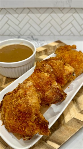 Julia Vuong on Instagram: "AIR FRYER JOLLIBEE INSPIRED FRIED CHICKEN N GRAVY🍗 Comment “recipe” for full recipe sent to your DM❤️ Idk how I’m going to top this one...but I feel like I’ve discovered a cheat code in life 🤯 ENJOY! #airfryer #friedchicken #jollibee #easyrecipe #gravy #crispy"