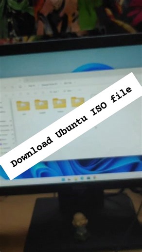 Raj Vardhan Singh | Secure2Cyber on Instagram: "Download Ubuntu Linux 🔥| Day-0703| Windows Tips #techreels #reel #short windows11tips windows11 windowsshortcut secure2cyber"