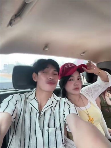 កំពុងចេញទៅ សៀមរាប ថតprewedding ♥️🤪@លីនប៊ីយូធីសាឡន