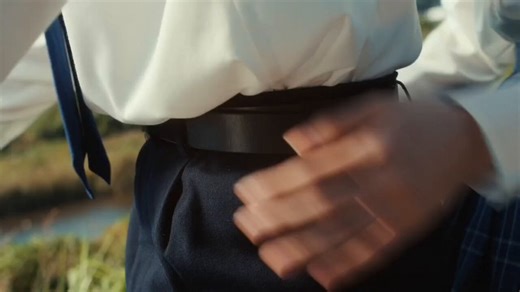 pq caralhos existe um live-action de aku no hana? tem alguns paineis que estou curioso para ver como caralhos vão adaptar. dito isso, todo mundo tem que ler aku no hana (facilmente um dos melhores mangas de todos os tempos)