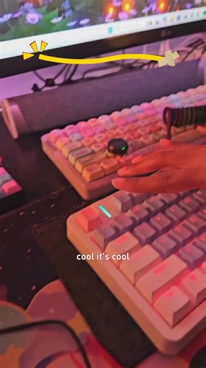 Dani | The Keyboard Millennial on TikTok