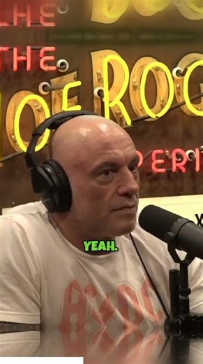 Should vegans eat oysters? Joe Rogan explains why they don't feel pain. 🤯