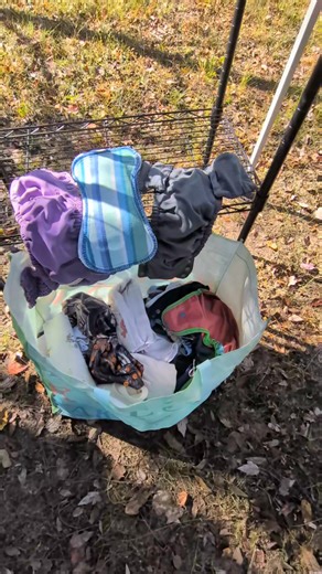 📣 Multi-Family Yard Sale — Happening NOW! We are all set up and ready for you at 4270 Cedar Ford Blvd, Hastings! We’ll be here until 2 PM today! We have tons of great items, including: 🔧 Tools 🪑 Outdoor lawn chairs 👕 Men’s clothing 👗 Little girls’ clothing 🧒 Children’s shoes 🐠 Fish tanks aquarium supplies 🏠 Household goods … and more! We also have a few homestead goodies out today. 🌿🍓 Come take a look — lots of great deals and everything priced to sell! Hope to see you soon! | Melissa 