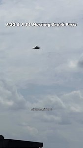 F-22 Raptor and the P-51 Mustang with the SNEAK PASS!🔥✈️ #airshow #f22raptor #p51mustang #airshowvideos #aviation | Airshow.Videos