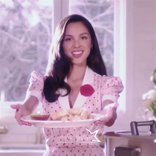 IM SO EXCITED FOR OR3 #fypシ゚viral #edit #livv #oliviaiscoming #or3