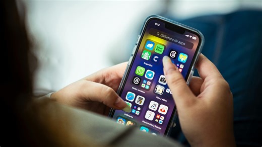 Document-reader app banned by Google, still stealing banking info
