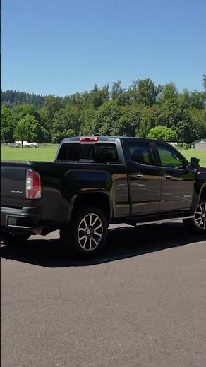 2017 GMC Canyon Denali | GP8613A