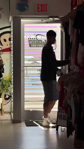 Boosting my trajectory 📈 #rugs #tufting #rugsoftiktok #handmade #foryoupage ’m