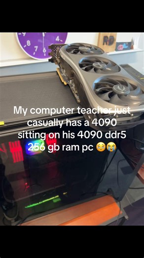 Impressive PC Setup: 4090 GPU and 256GB RAM