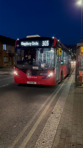 London Bus Route 303 First Bus E200 MMC