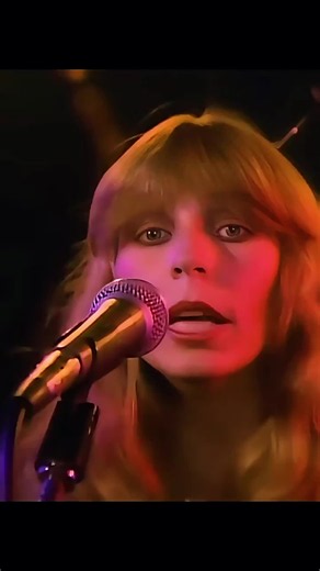 90s Throwback Songs Lyrics: Best Pop Music Throwbacks