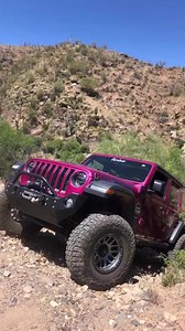 Super quick recap of yesterday’s Winching 202 class! Rope tricks, gear show and “Why does Nena always get stuck?” 😁🙌 Top tips: patience, methodical process, humility. #4wdtraining #4wdrecovery #4wdrecoverytraining #learnsomethingneweveryday | Barlow Adventures