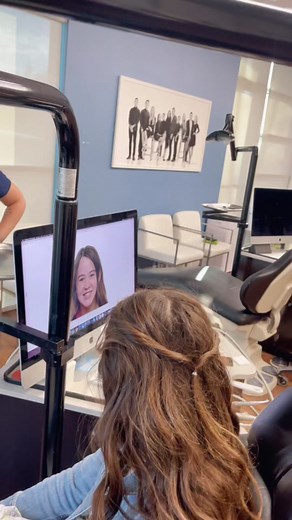 we can’t help falling in love with moments like this 🥲✨ #fyp #braces #smilereveal #frostsmile #frostnicholsortho #smile #corememories #orthodontist