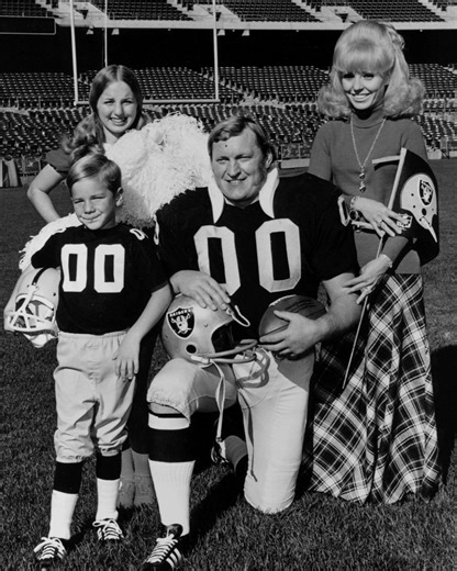 The incomparable Jim Otto. | Las Vegas Raiders