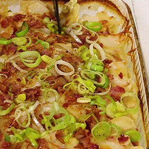 91K views · 64 reactions | Cheesy Potatoes with Bacon and Leeks - this delicious side dish is packed with cheesy goodness and it's the perfect addition to any special occasion dinner or even Sunday Supper! This one is a tried and true family favorite….friends and family will be begging you for the recipe! RECIPE -> https://www.adishofdailylife.com/2016/07/cheesy-potatoes-bacon-leeks/ | A Dish of Daily Life | Facebook