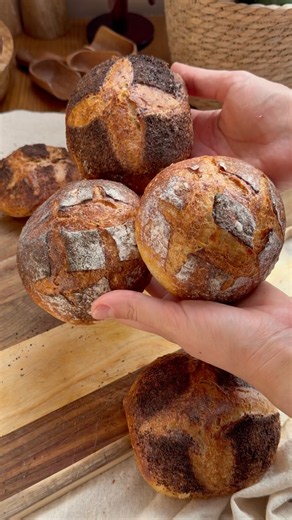 Mini sourdough loaves 🌾 Perfect for breakfast, lunch, or dinner🥖Step-by-step process