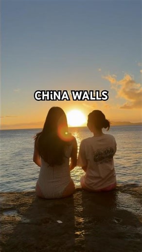 vibes are immaculate & I’ve been here everyday so far #oahuhawaii #honolulu #hawaiisunset #oahu