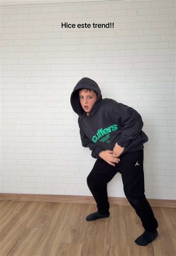 Alex Morán (@alexdancerr)’s videos with Madd Ting - JUGGLERZ & Summer Cem & Blaiz Fayah