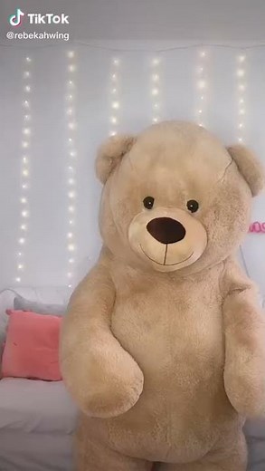 Rebekah Wing TikTok-Video!!💜💜 | Fluffy . bekki