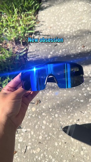 New obsession 😍🔥🔥🔥 #bombers #blue #shades