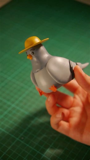 The Making of Ms Pidge 🐦‍⬛ (With my new Resin Printer!) #resin #3dprinting #arttoy #pigeon