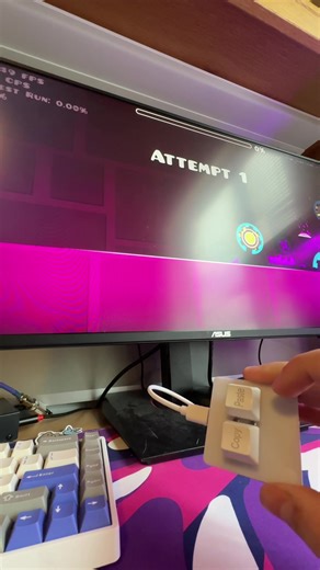 Preprogrammed mini keyboard!? #sayo #geometrydash #osu #affordable #college