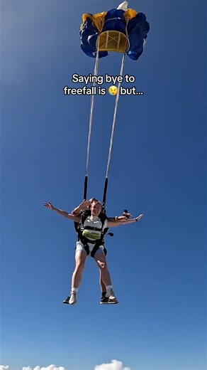 Experience Skydiving in Australia: Beach Landings Await!